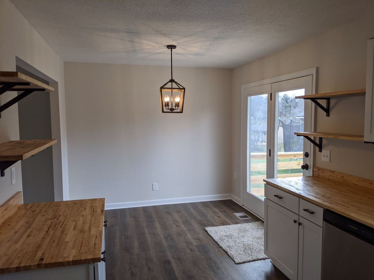 6211 Canoe Ln - Photo 6 of 18