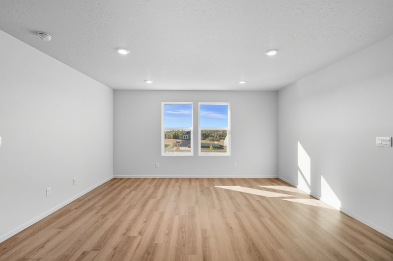 806 E K St - Photo 5 of 24
