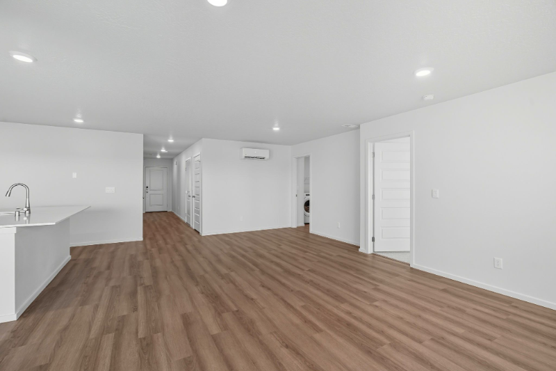 806 E K St - Photo 7 of 24