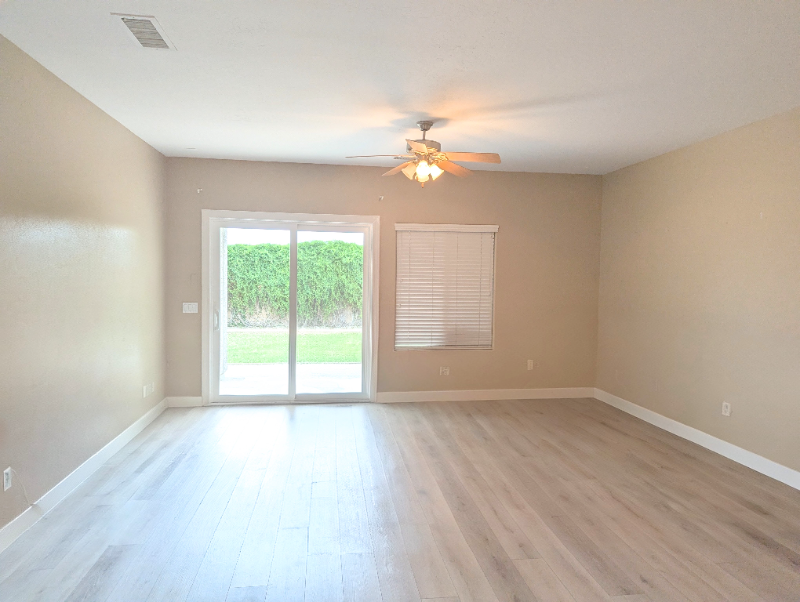 41092 N Salix Dr - Photo 5 of 15