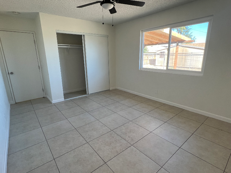 16390 Smoke Tree St #16390 - Photo 5 of 7