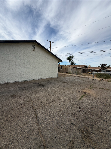 16390 Smoke Tree St #16390 - Photo 7 of 7