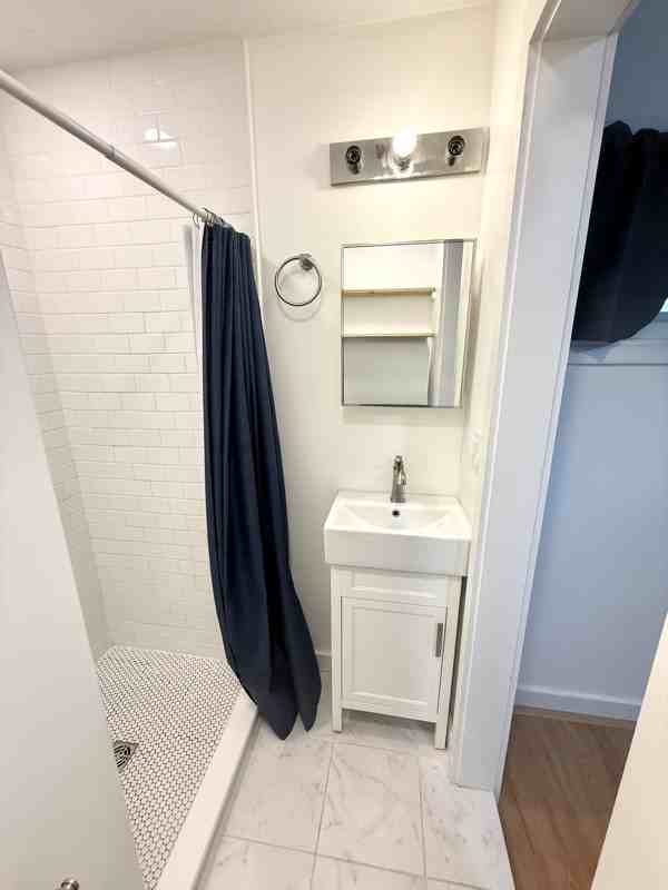 6A Marlyn Dr #A - Photo 7 of 8