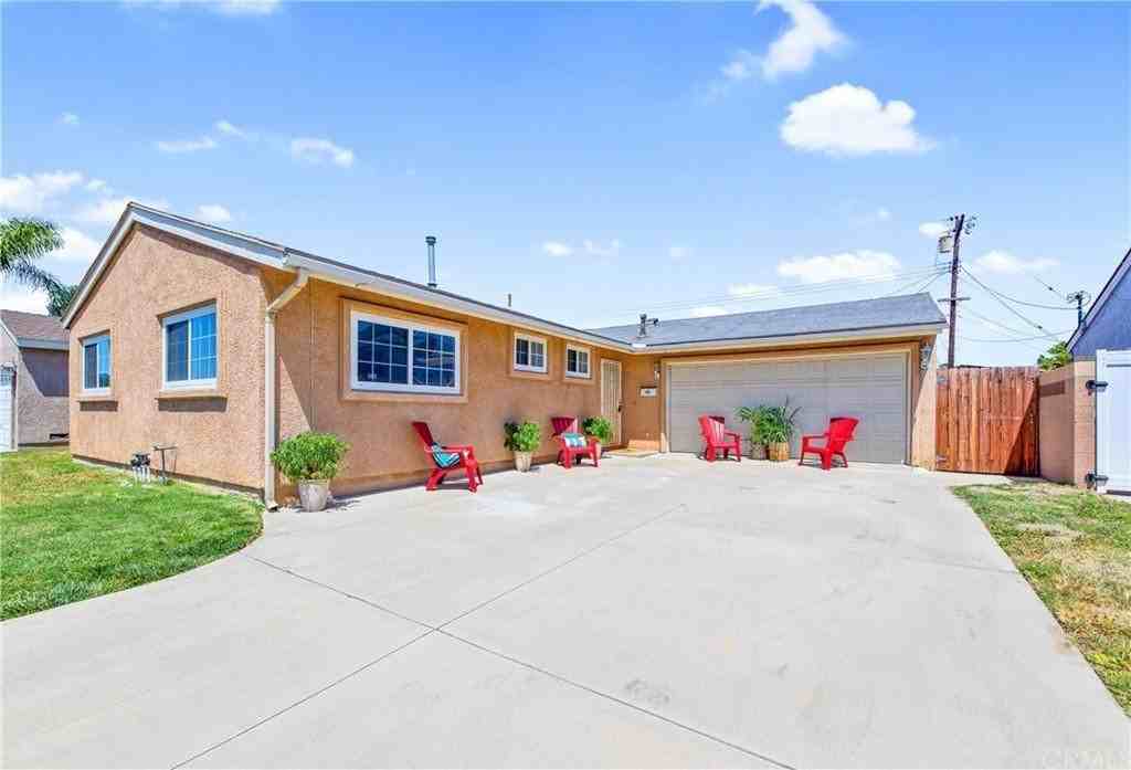 10474 Lorinda Ave