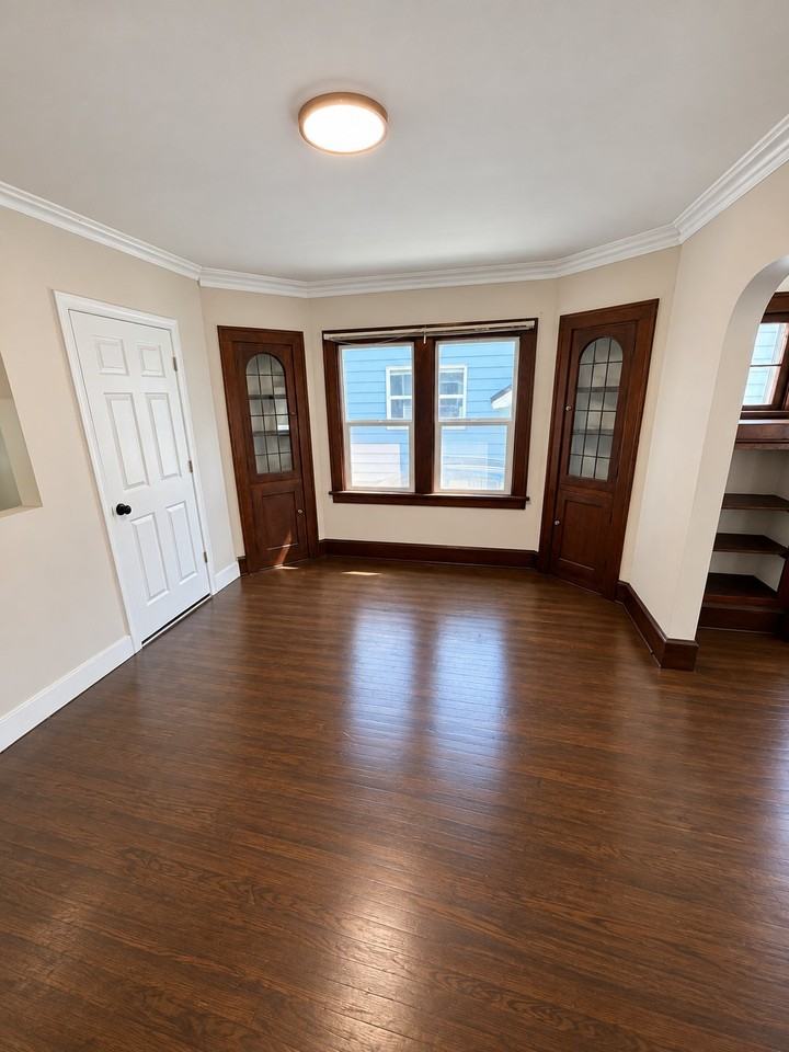 13311 S Parkway Dr - Photo 6 of 15