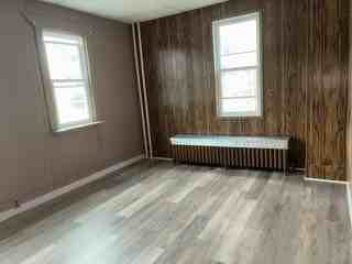 920 E Chestnut St - Photo 5 of 12