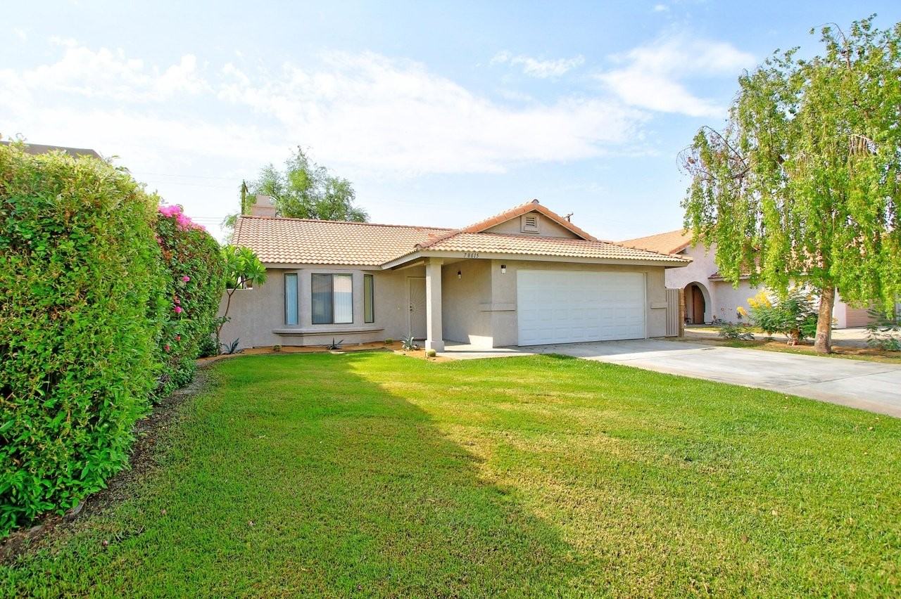 78615 Bottlebrush Dr - Photo 2 of 17