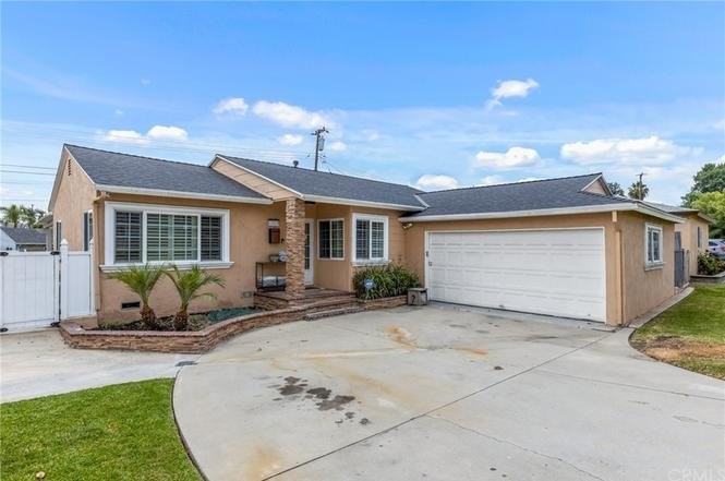 12020 Springview Dr - Photo 2 of 23