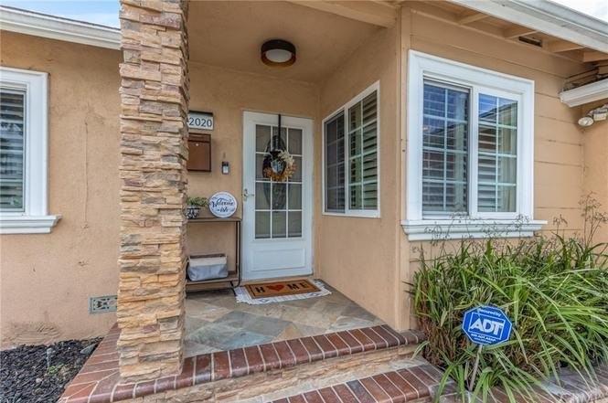12020 Springview Dr - Photo 3 of 23