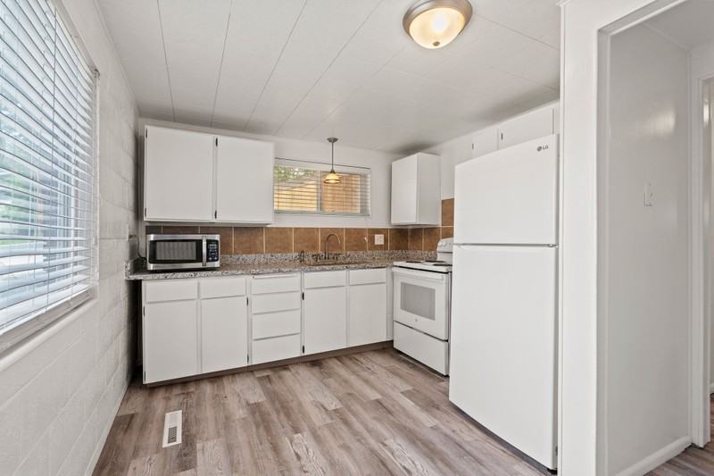 1590 Nicholls Rd #1 - Photo 5 of 16