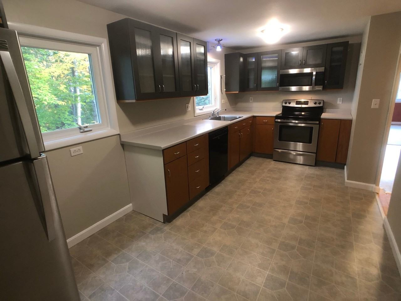 36 Rivermount Ter #B - Photo 3 of 14