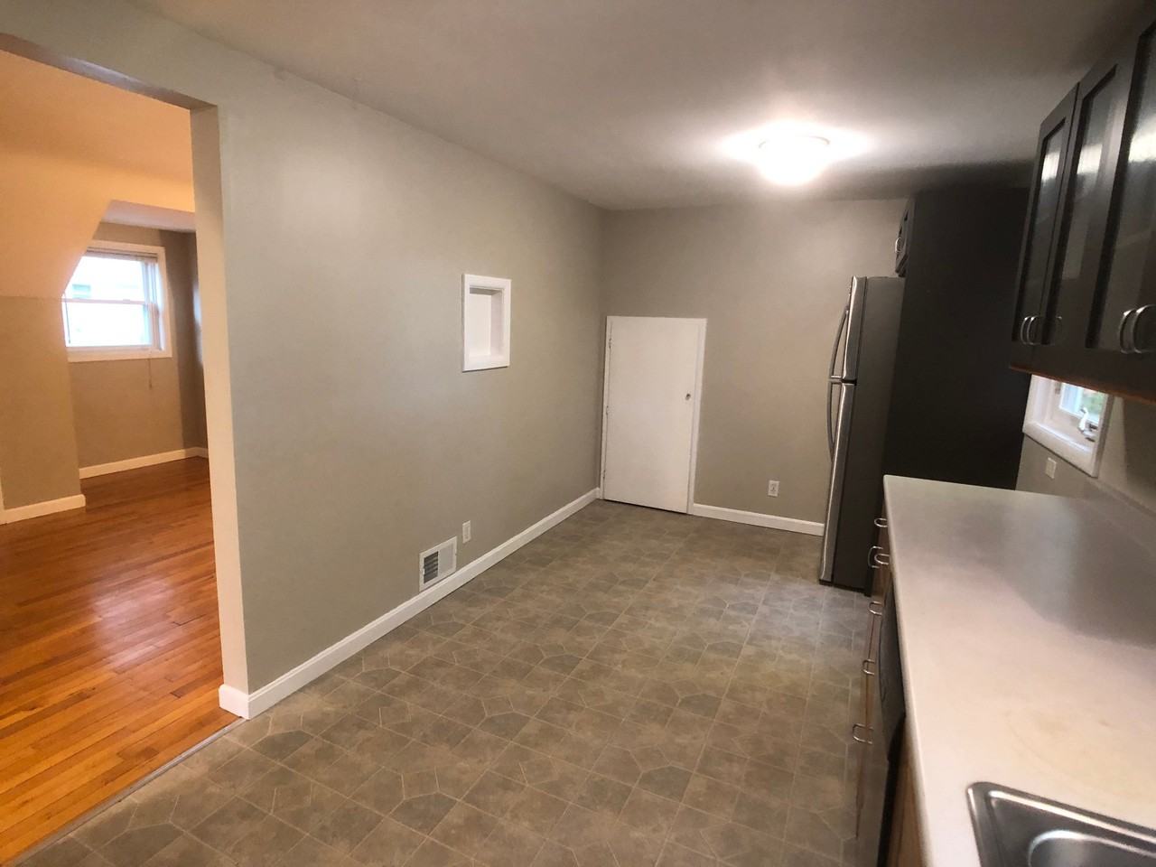 36 Rivermount Ter #B - Photo 4 of 14