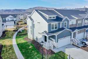 featured image of 5117 W Harlow Way