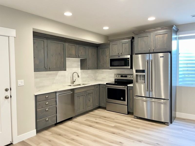 6953 S 675 E - Photo 2 of 34