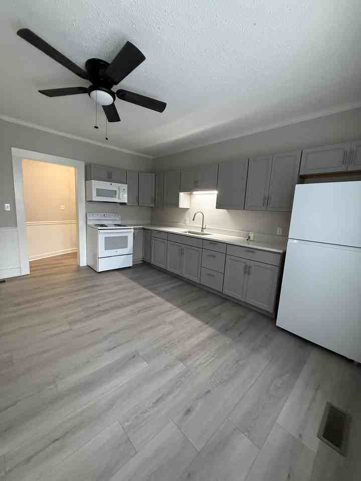 316 N Government St #B - Photo 2 of 14
