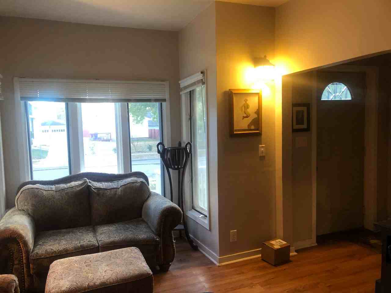 365 Edmund Ave - Photo 2 of 15