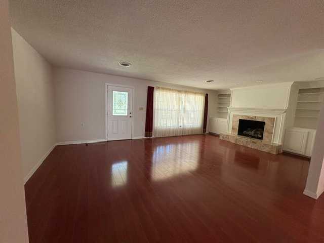 7000 Sw 3rd Ave - Photo 5 of 10