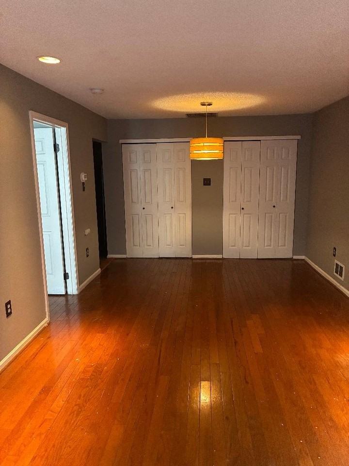16 Boston Ct - Photo 2 of 13