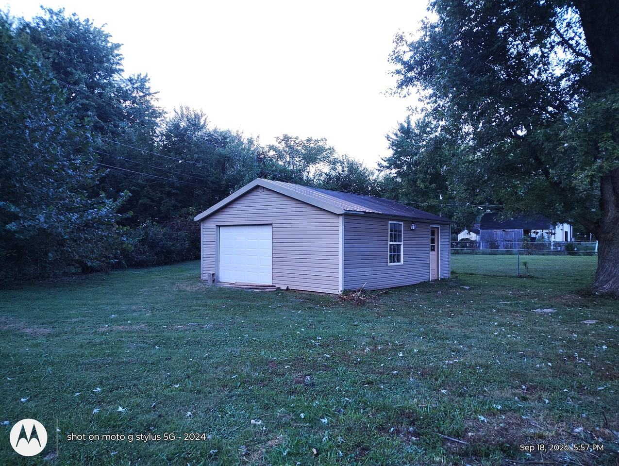 2713 Springwood Dr - Photo 3 of 11