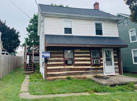 featured image of 121 E Chestnut St #2