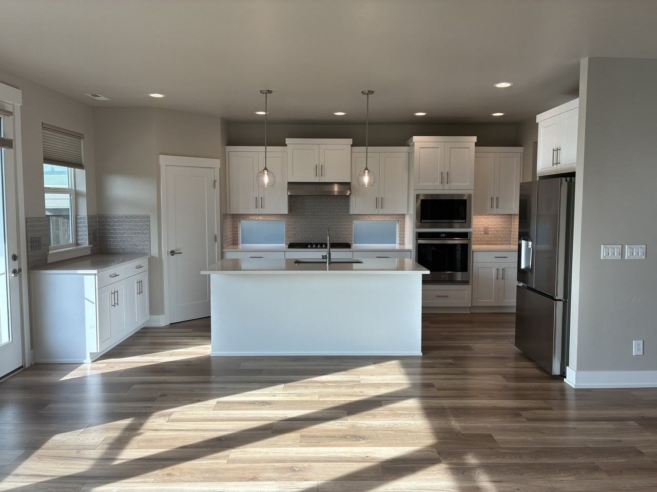 4463 Se 62nd Ave - Photo 4 of 20