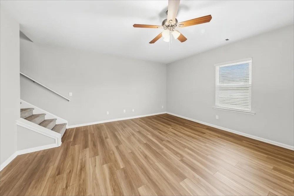 337 Amsterdam Way - Photo 4 of 11
