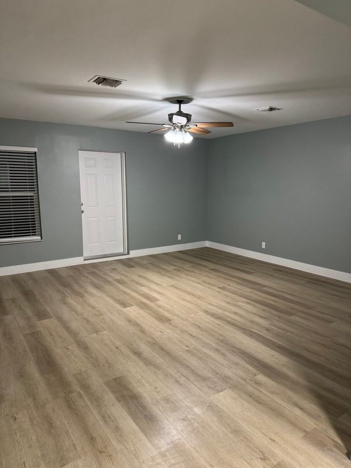 4955 Swave - Photo 2 of 16