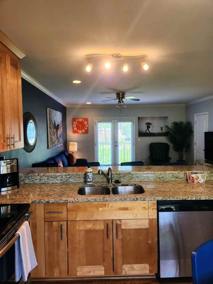 453 Windsor St Sw #2 - Photo 2 of 17