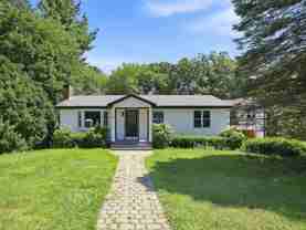 44 Topsfield Cir - Photo 1 of 1