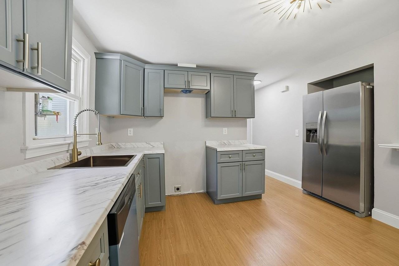 44 Topsfield Cir - Photo 4 of 19