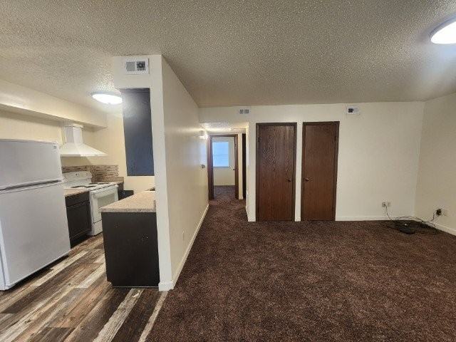 505 S 5th St #D4 - Photo 5 of 8
