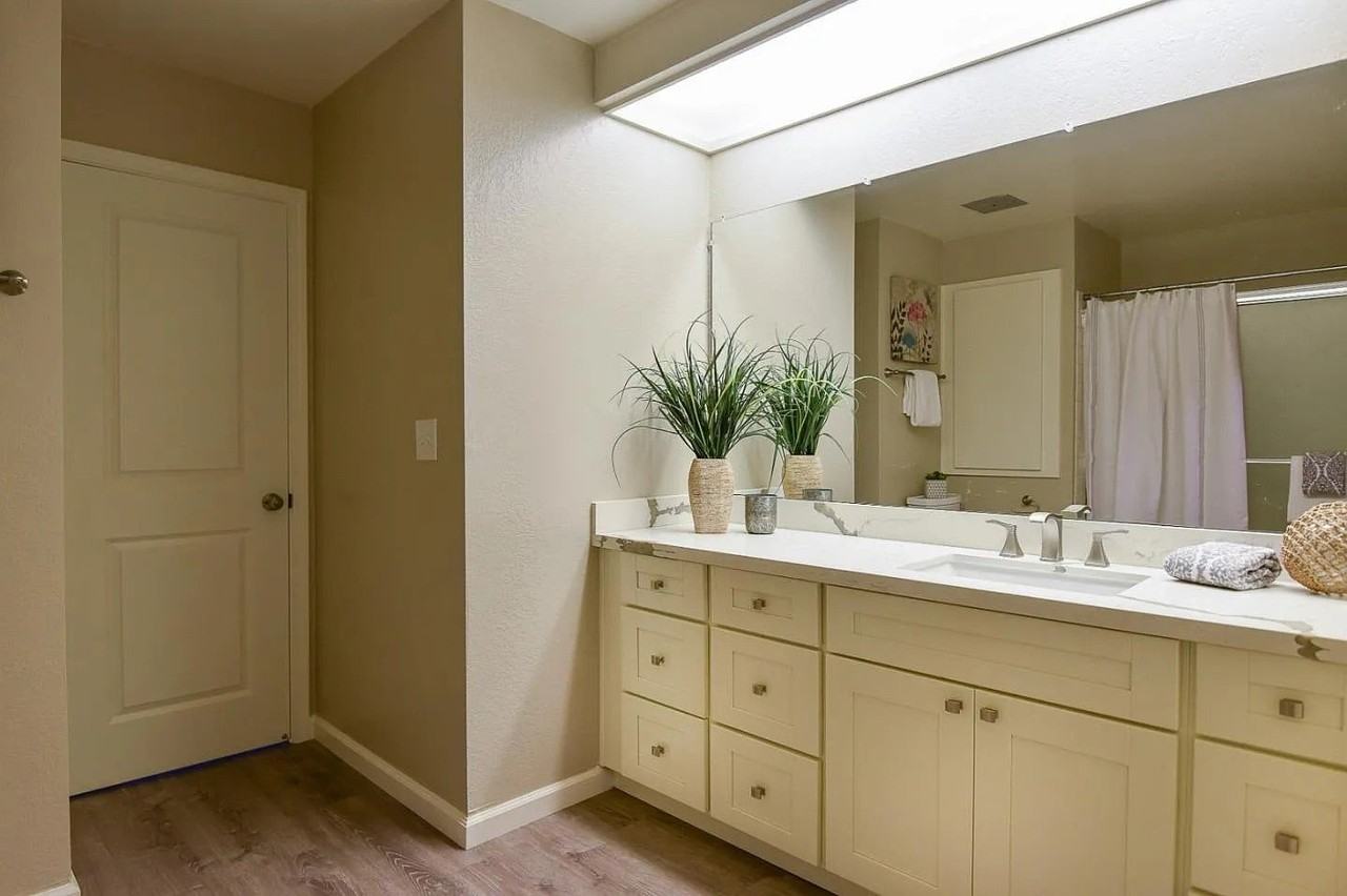 1116 Silver Oak Ct - Photo 6 of 11