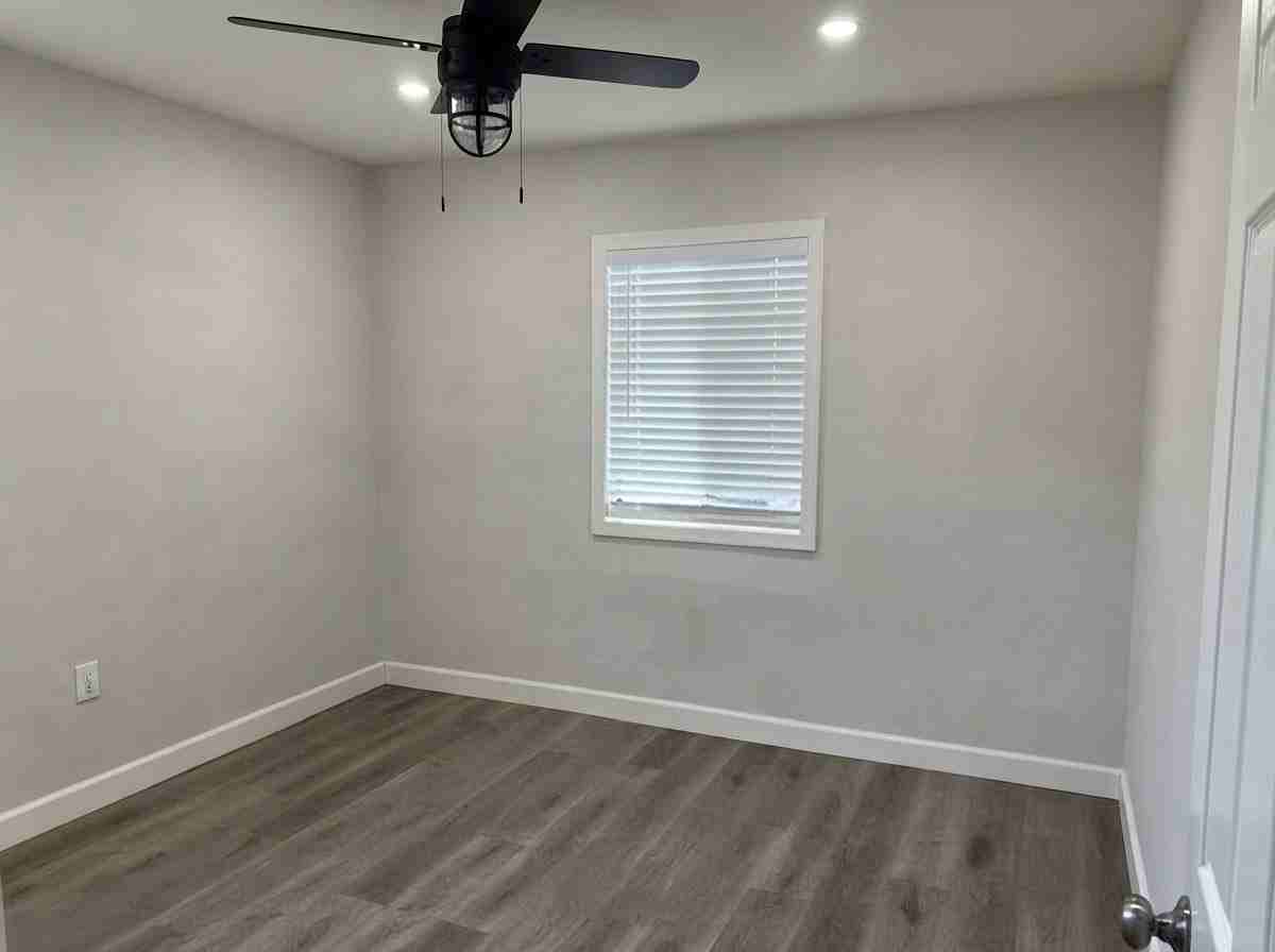 8243 Heather Ave - Photo 6 of 20