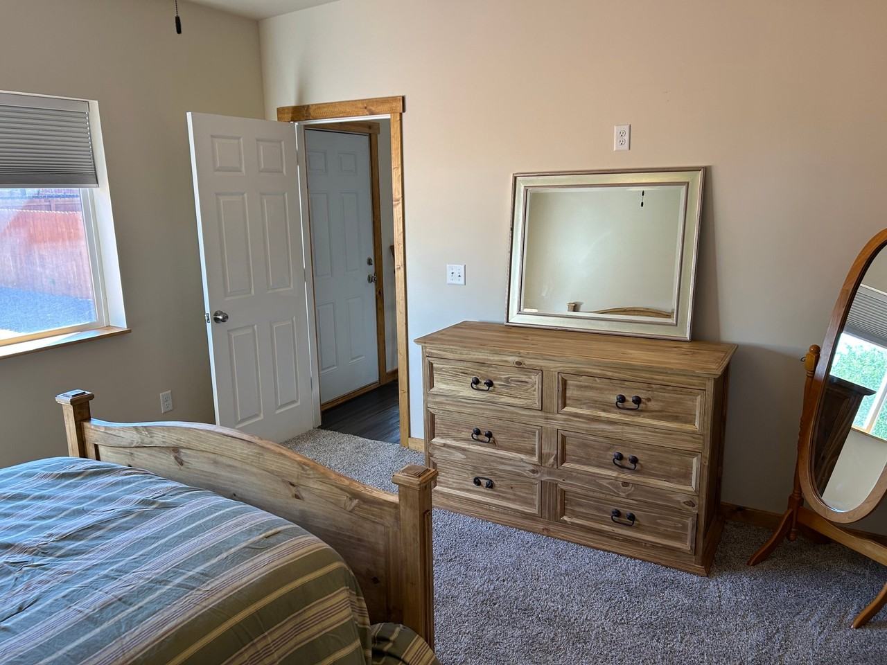 351 W Buttercup Way - Photo 2 of 16