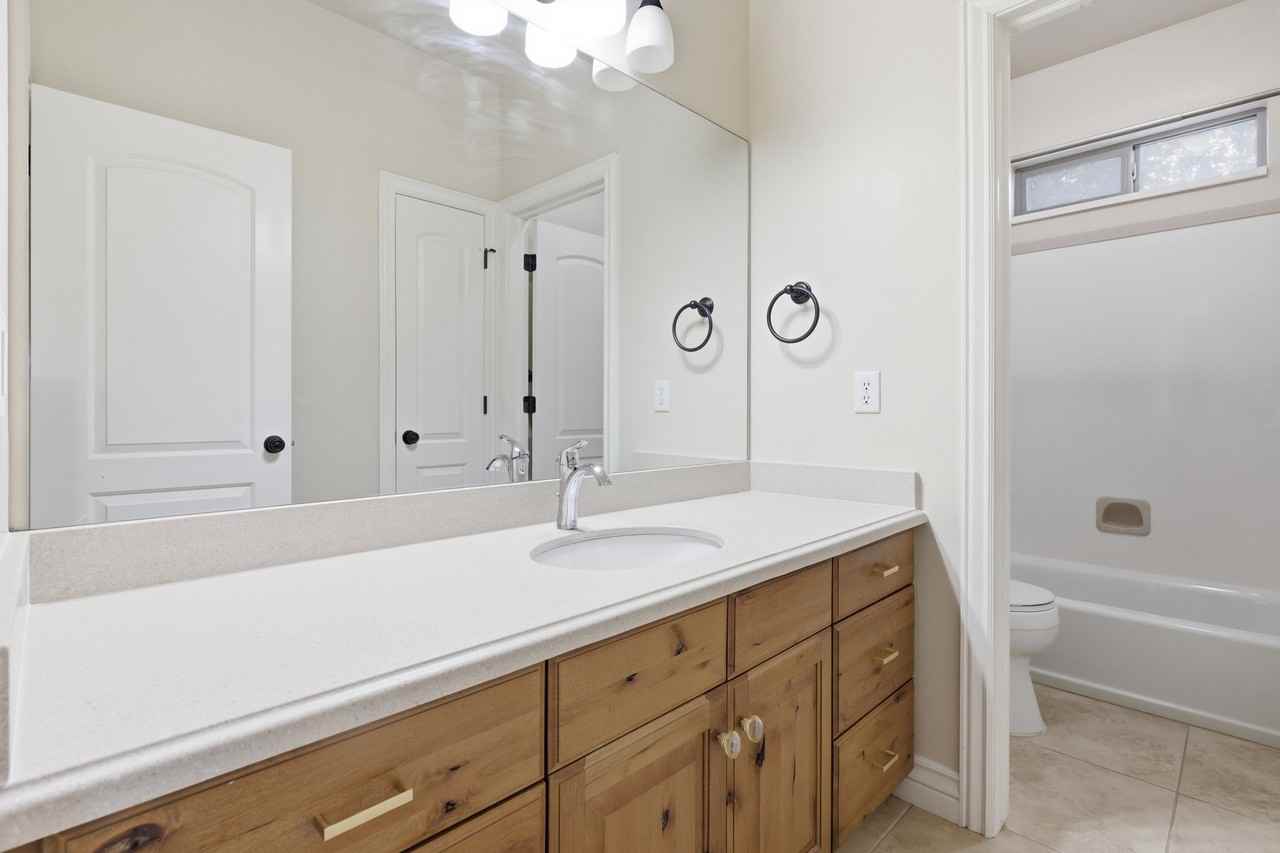 6709 W Avery Ave - Photo 7 of 20