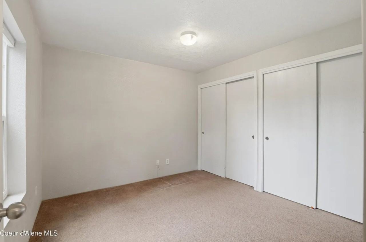260 Fry Creek Rd - Photo 6 of 20