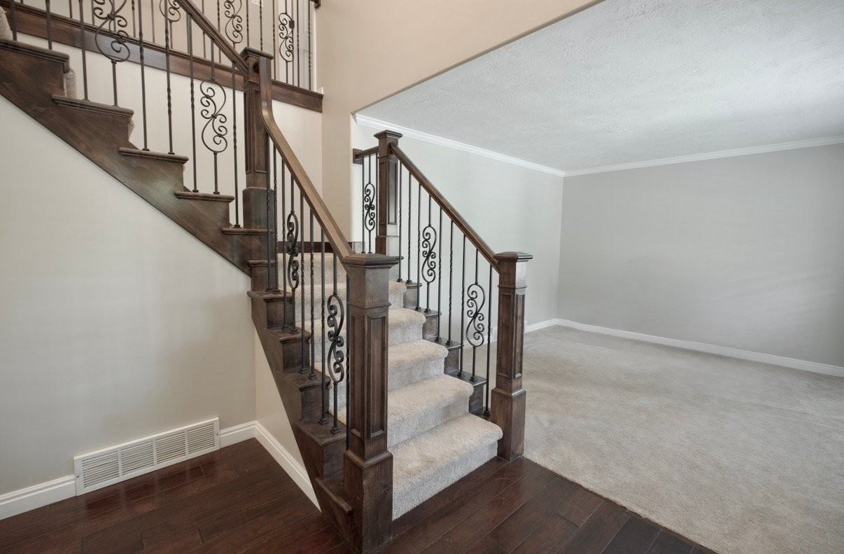 7136 S Ponderosa Dr - Photo 3 of 20