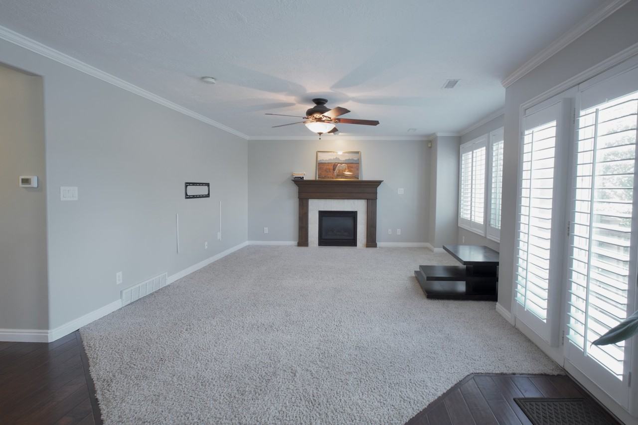 7136 S Ponderosa Dr - Photo 6 of 20