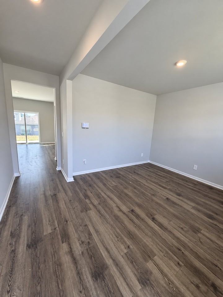 5003 Benelli Dr - Photo 4 of 19