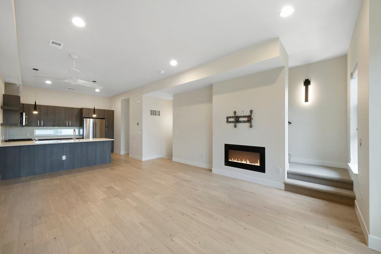 3048 Wilson Ct #2 - Photo 6 of 19