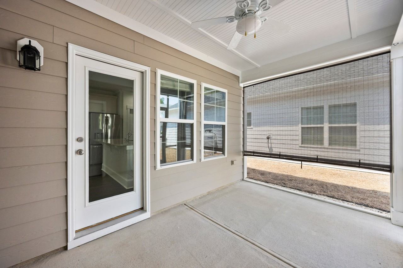 636 Countryside Ln - Photo 3 of 12