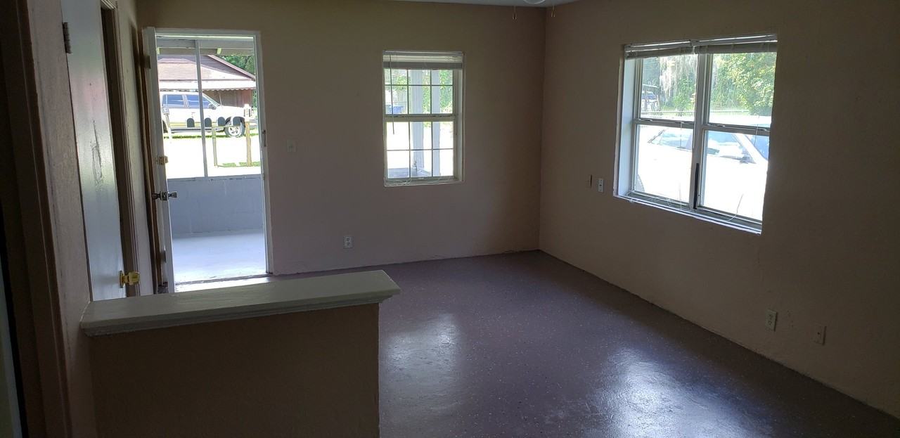 2207 W Lanier St - Photo 3 of 6