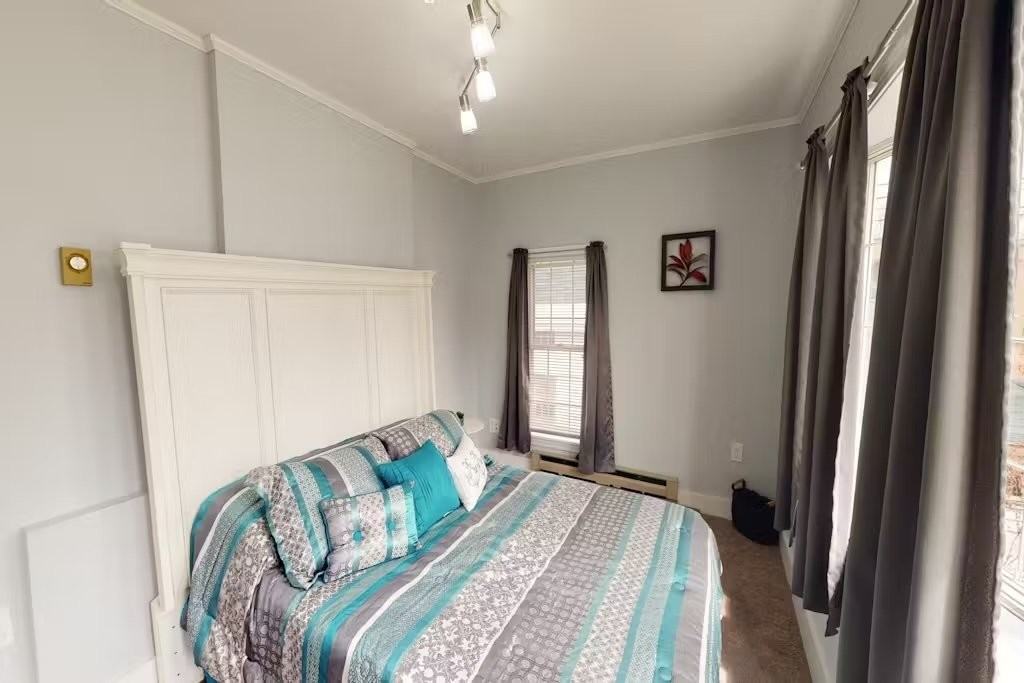 23 Mechanic St #2 - Photo 4 of 10