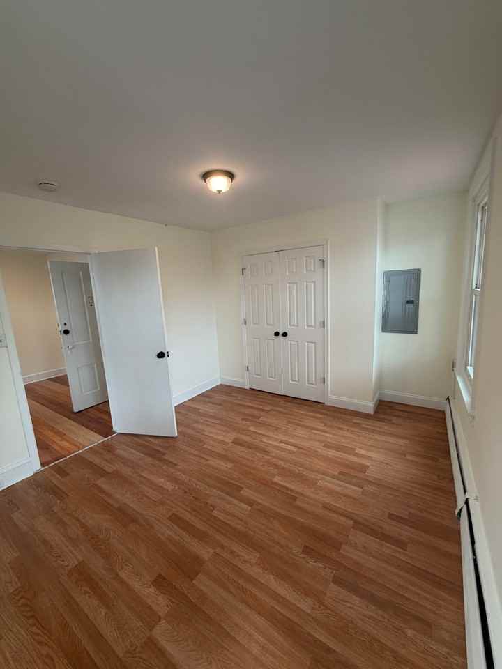 153 Main St #3 - Photo 4 of 6
