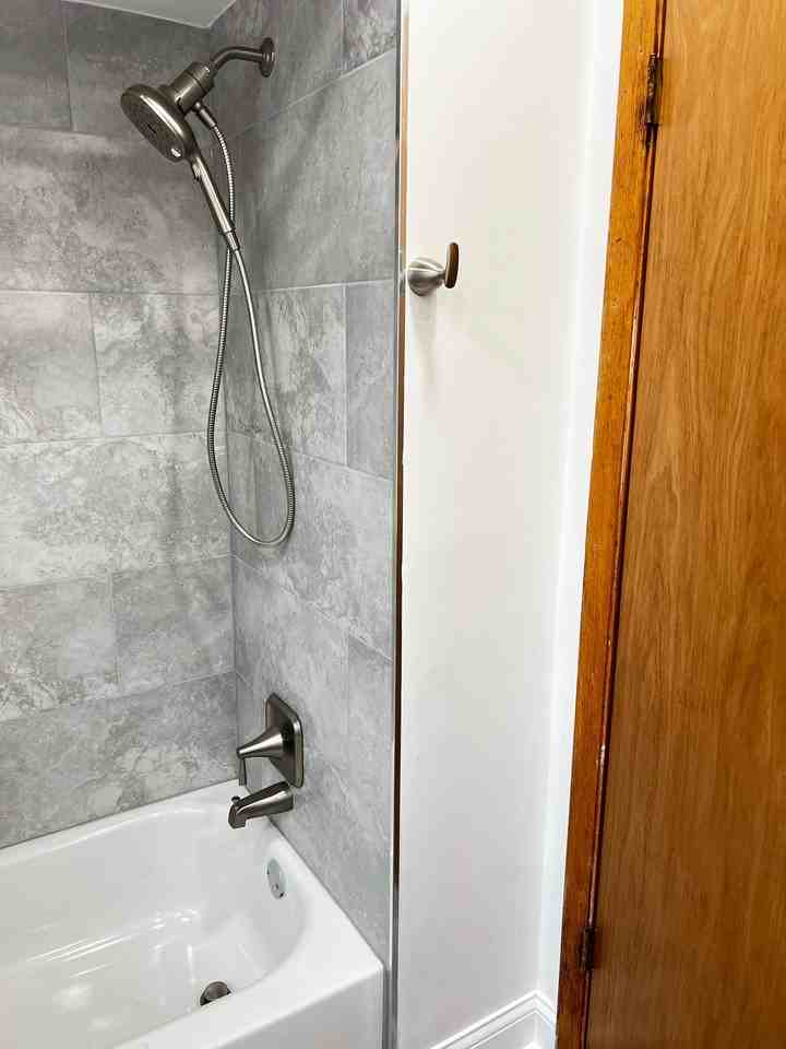 5709 S Archer Ave #2 - Photo 7 of 9