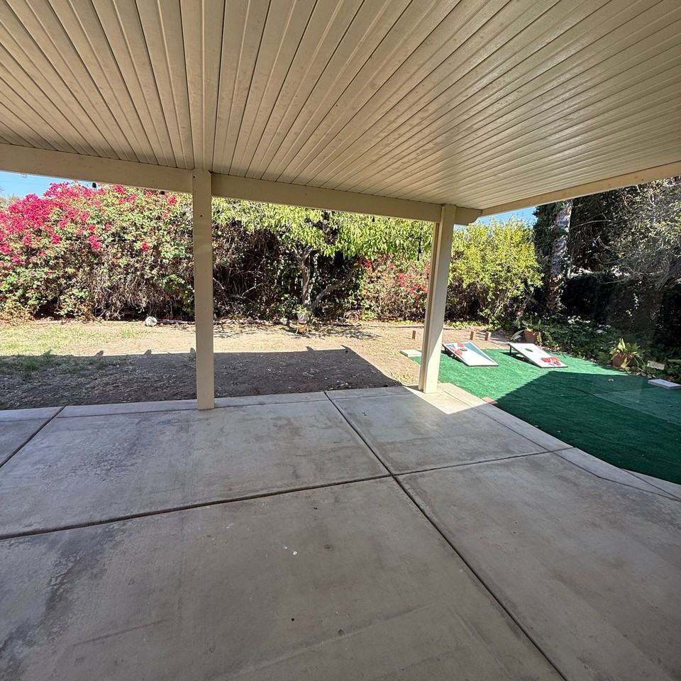 933 Parkbrook St - Photo 2 of 14