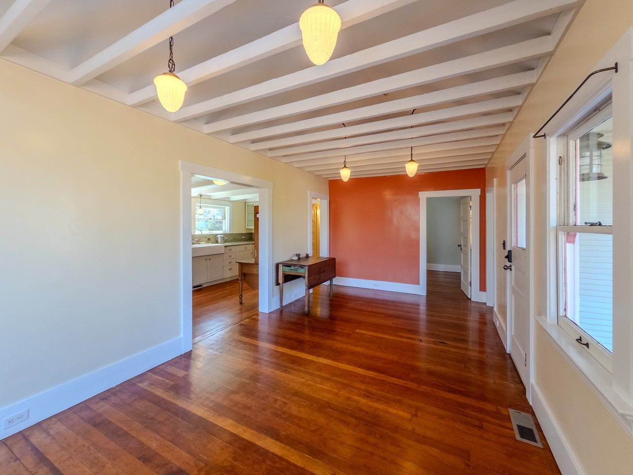1822 Carleton St - Photo 5 of 20