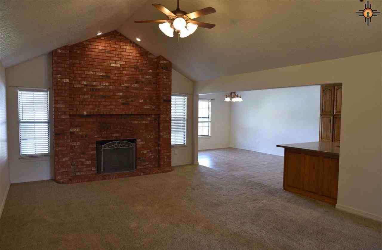 1009 Wrangler Way - Photo 2 of 24