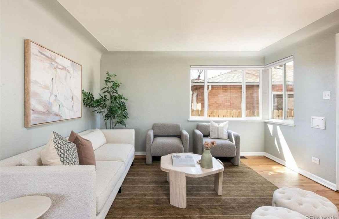 3216 N Saint Paul St - Photo 2 of 11