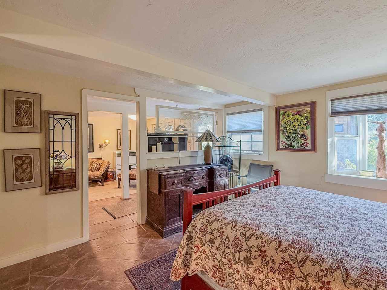 2433 Mckinley Ave #B - Photo 4 of 9